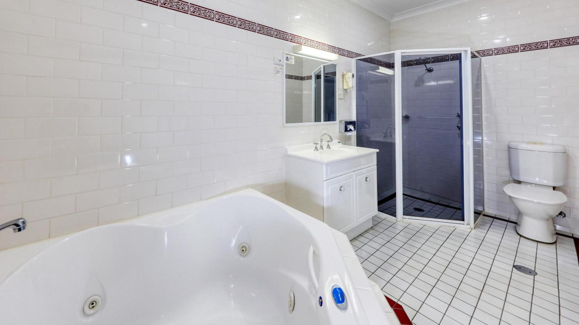 Breakout Motor Inn Каура Экстерьер фото
